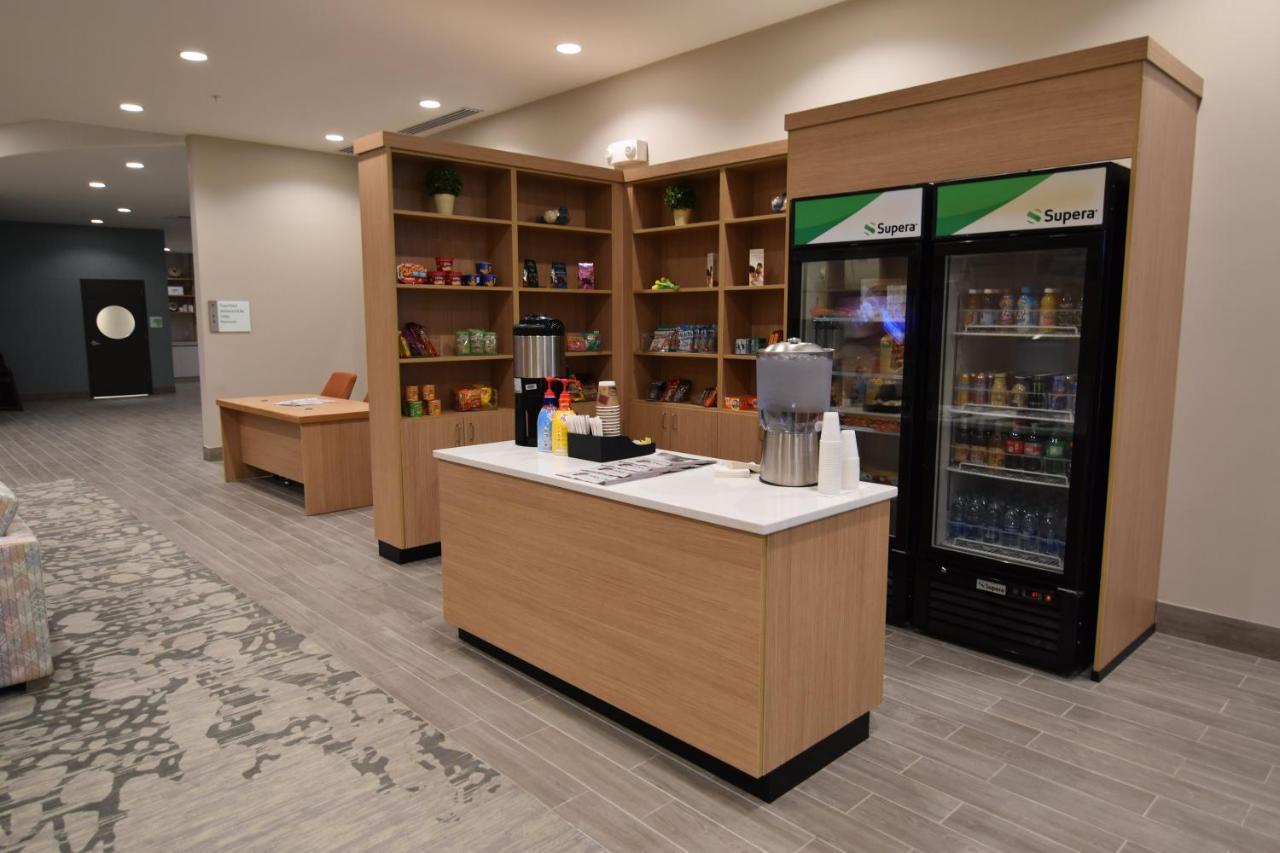 Holiday Inn - Kansas City - Northeast By Ihg Εξωτερικό φωτογραφία