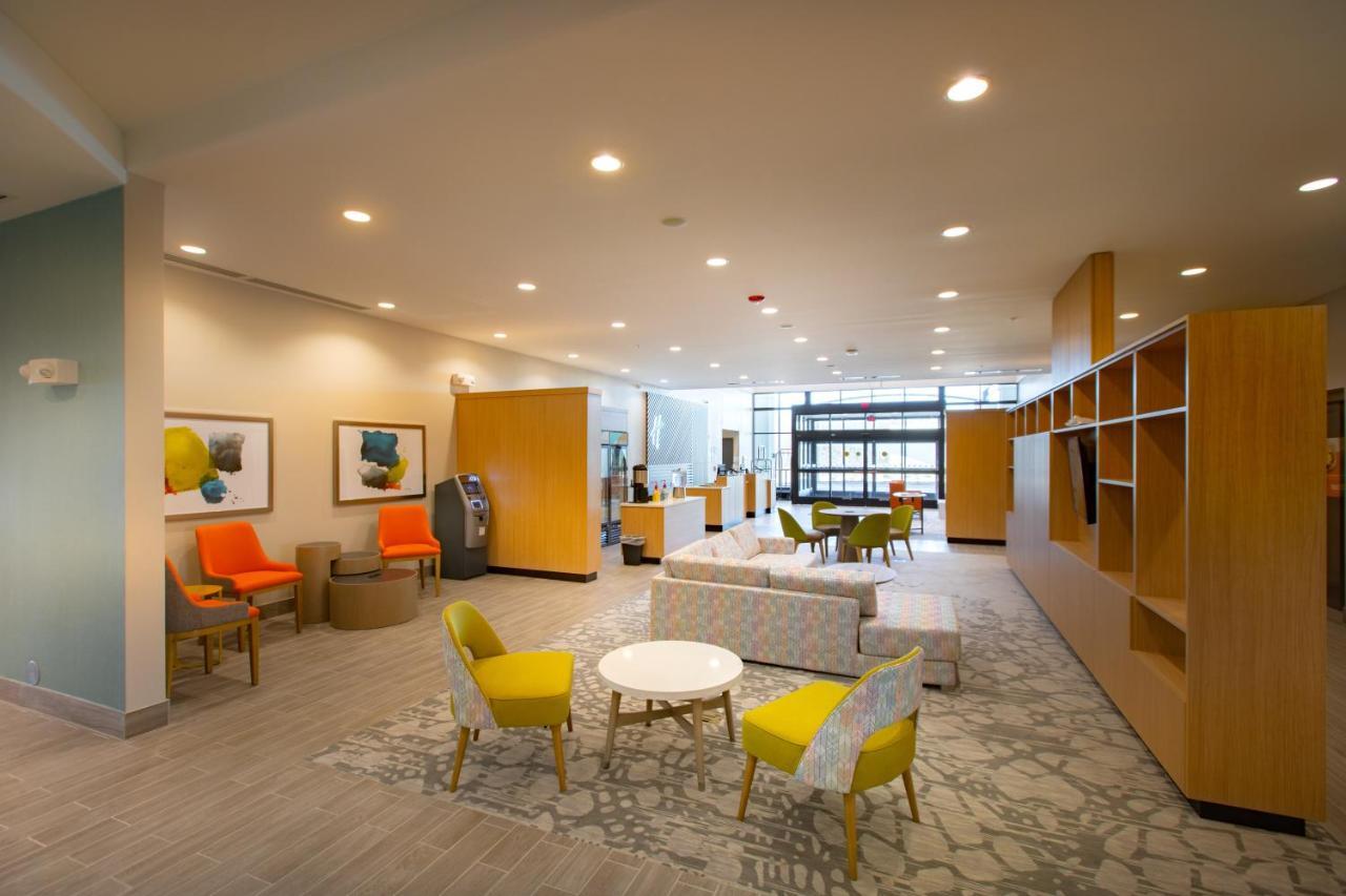 Holiday Inn - Kansas City - Northeast By Ihg Εξωτερικό φωτογραφία